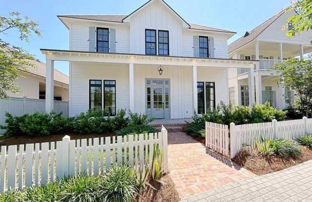 Photo of 4 Bedroom House in Pointe Marie.