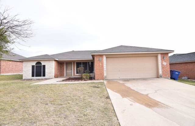 2204 Jake Dr - 2204 Jake Drive, Copperas Cove, TX 76522