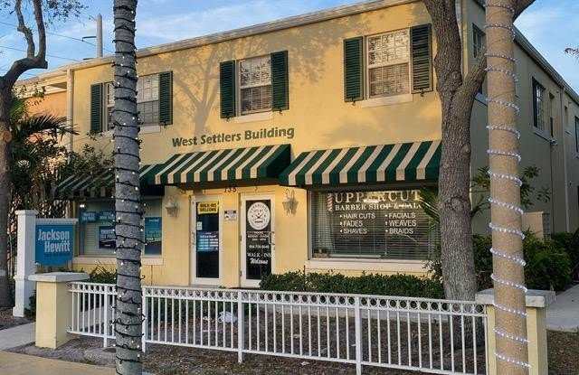 135 NW 5th Avenue