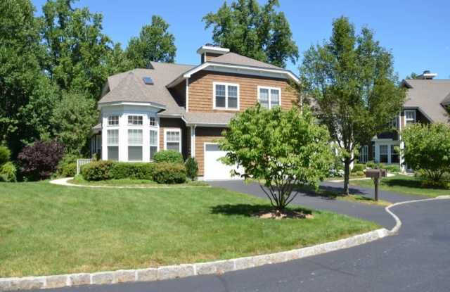 Discover tranquility in exclusive Wyldwood Condominium! - 34 Wyldwood Drive, Westchester County, NY 10591