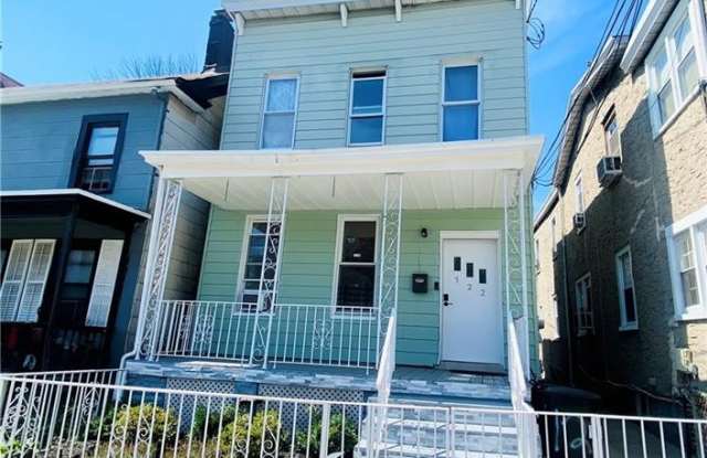 122 N 7th Avenue N