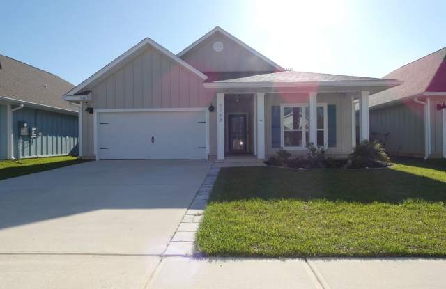 4-Bedroom Craftsman-Style Home