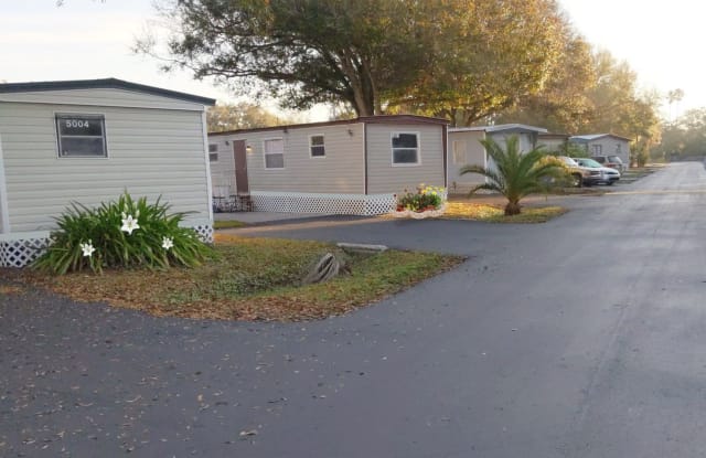 Glennwood And J&L Mobile Home Park - 5023 Habersham Lane, Palm River-Clair Mel, FL 33619