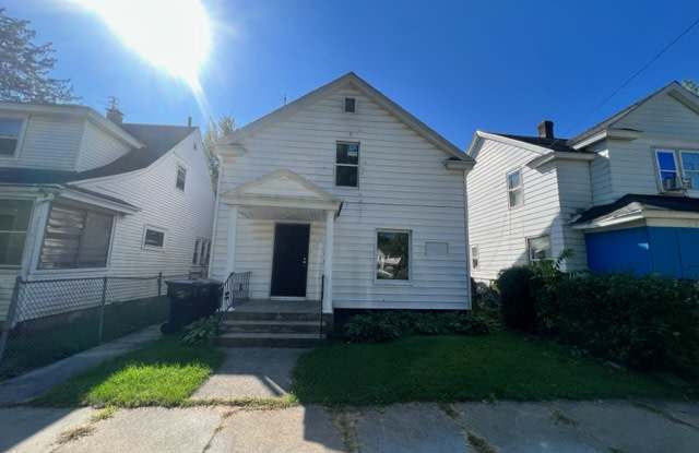 1118 Van Buren Street