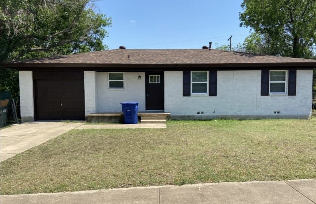 1107 South 27th Street - 1107 South 27th Street, Copperas Cove, TX 76522