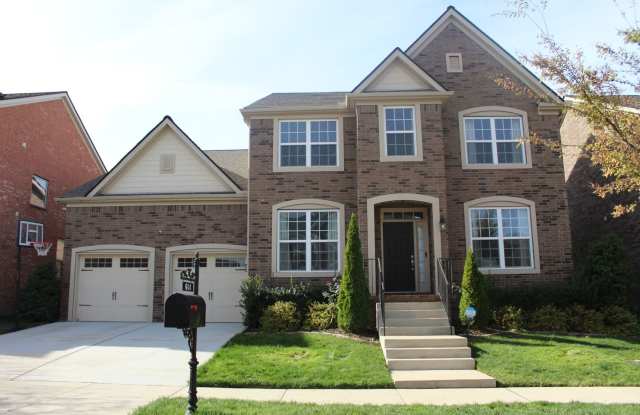 **LIKE NEW EXECUTIVE HOME IN PRESTIGIOUS HIGHLANDS AT LADD PARK** - 614 Newcomb Street, Franklin, TN 37064