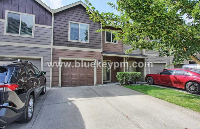3 Bed, 2.5 Bath Townhome Located Near Covington Neighborhood Park in Orchards
