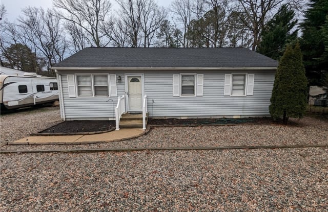 1315 Enon Avenue - 1315 Enon Avenue, Enon, VA 23836