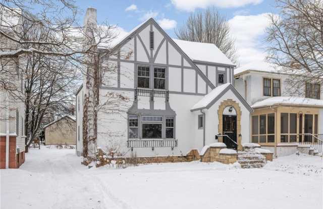 Photo of 4304 Beard Avenue S