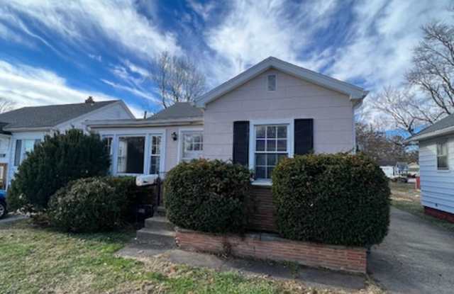 900 Hercules Avenue, Evansville, Indiana 47711