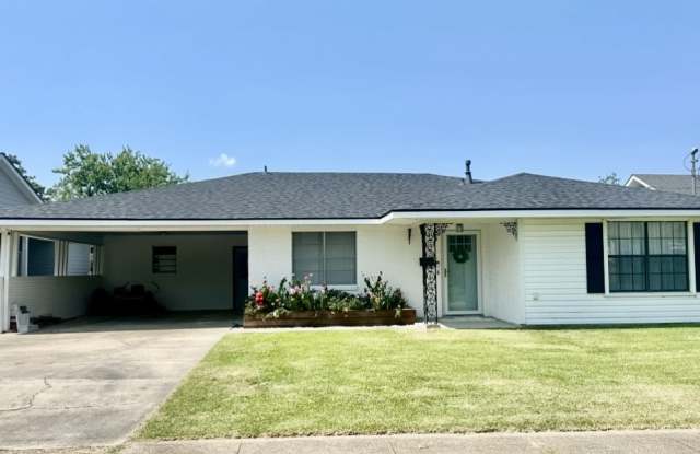 226 Woodruff Street - 226 Woodruff Street, Lake Charles, LA 70601