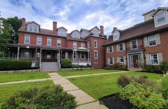 713 Central Avenue
