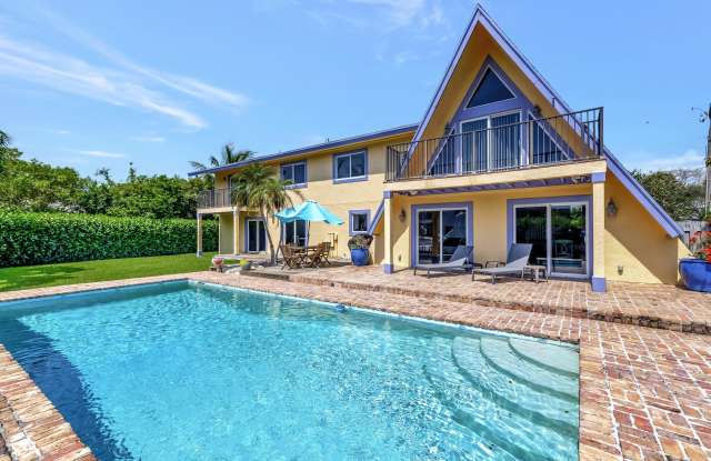 22 Sabal Island Drive