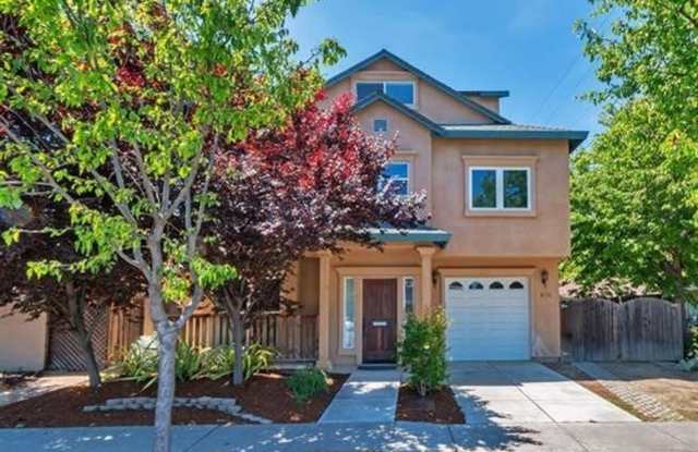 Furnished Home in Central Davis - Short/Long Term Rental