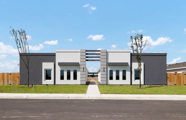 Photo of 4220 Walnut Avenue - 2