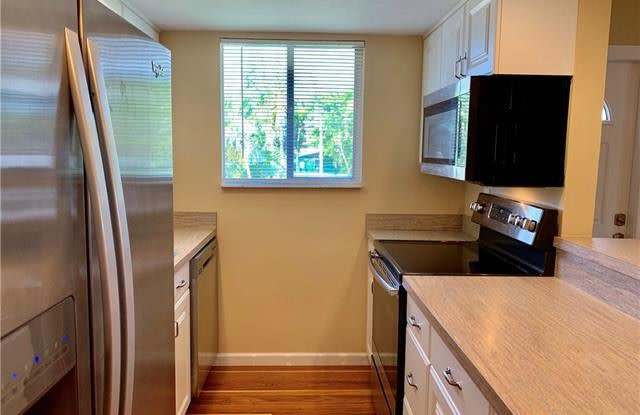 3306 Prince Edward Island Cir