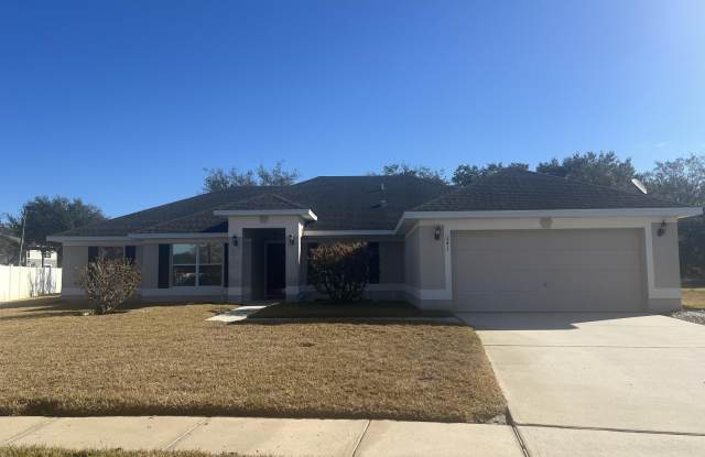 241 Paquita Circle SW