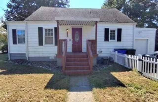 1121 Elk Avenue - 1121 Elk Avenue, Norfolk, VA 23518