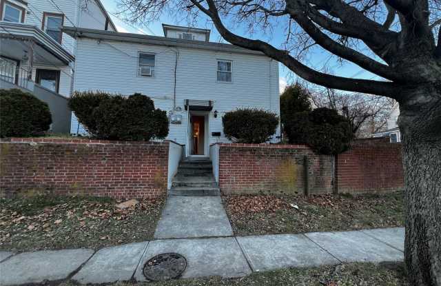 Photo of 101 Sterling Avenue