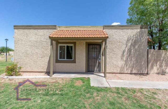 952 East Diamond Drive - 952 East Diamond Drive, Tempe, AZ 85283