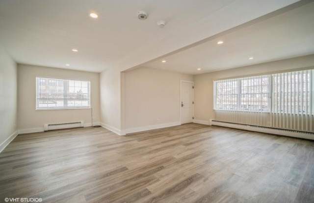 592 Elm