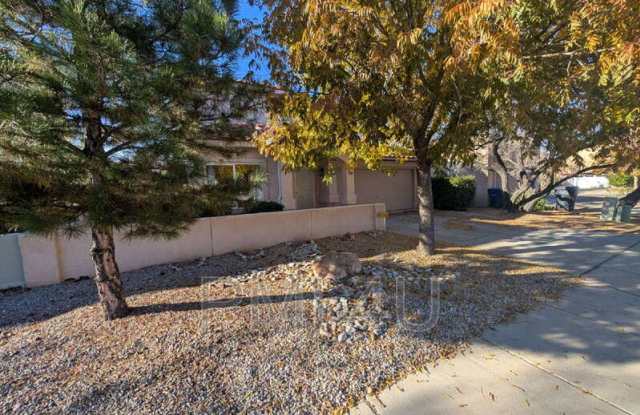 7105 Casa Elena Dr NE