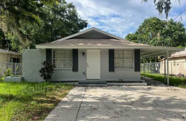 821 Augusta St