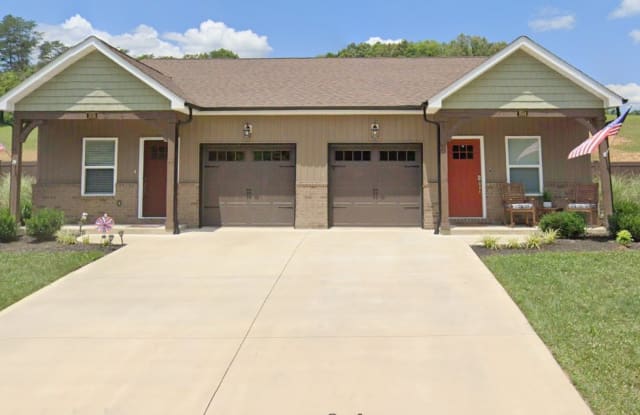 1686 McCleary Bend Rd - 1686 McCleary Bend Rd, Sevier County, TN 37876