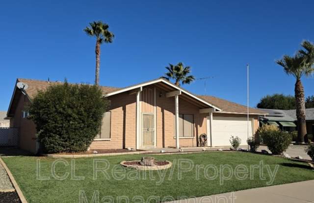 26154 Crestone Dr