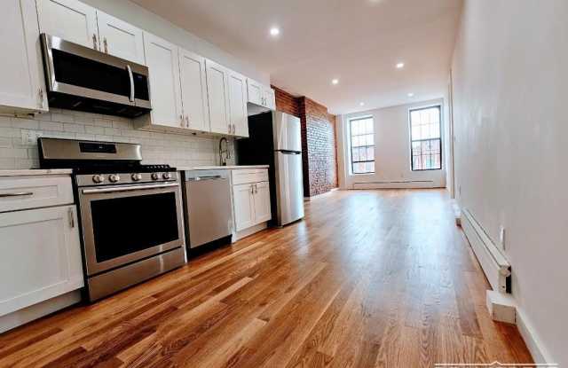 909 Dekalb Avenue