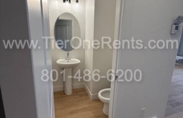 2075 East Canyonlands Lane