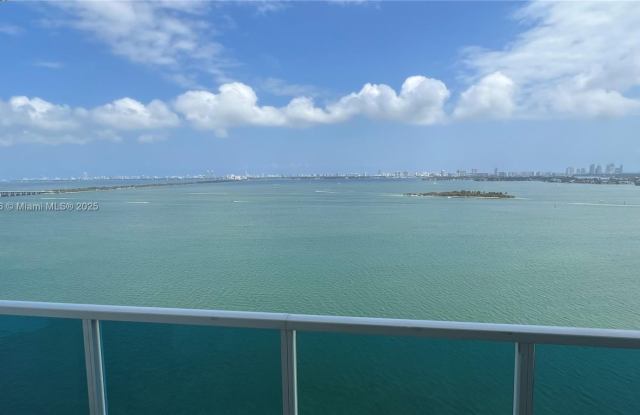 Photo of 700 NE 25th St