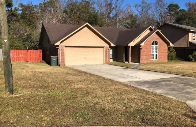 805 Sagewood Drive - 805 Sagewood Drive, Hinesville, GA 31313