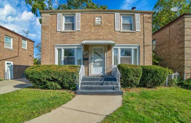 Photo of 2546 W 115th Street