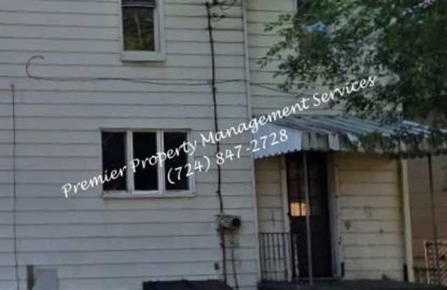 1313-1315 5th Avenue #1313