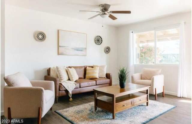 Photo of 1048 W 12TH Place