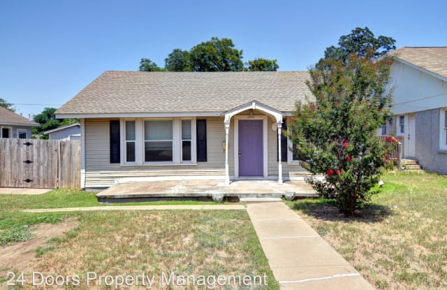 2820 Frazier Avenue - 2820 Frazier Avenue, Fort Worth, TX 76110