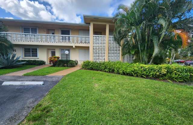 1560 NW 18th Avenue