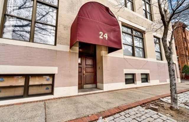 Photo of 24 Norman St unit: 204