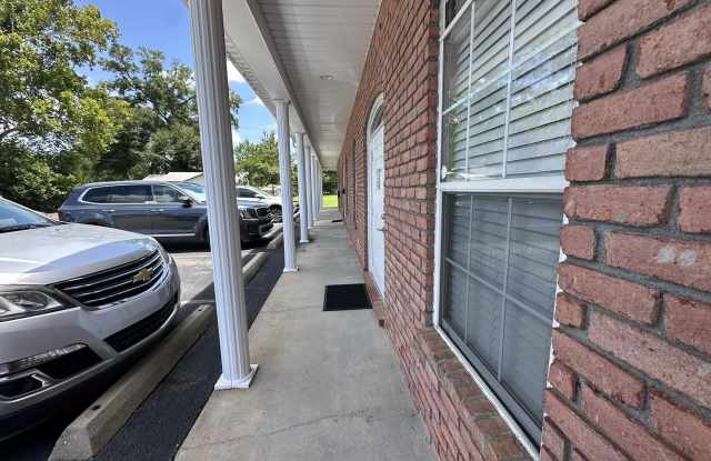 301 S Ferdon Boulevard