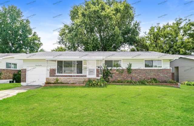 2210 Hollis Drive