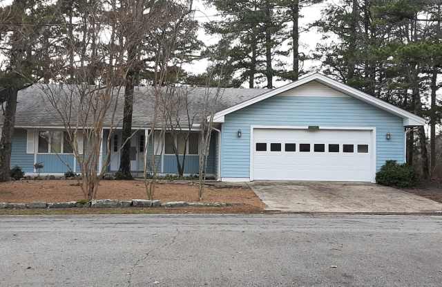 Photo of 2/2, 2110 sqft. Home for Lease in Indian Hills ($1300) @ 204 Snead Dr.