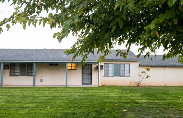 980 Barney St - 980 Barney Street, Merced, CA 95340