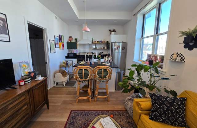 Photo of Bright 1 bedroom available now - ONE MONTH FREE