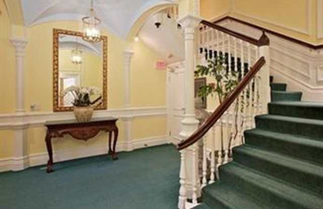 365 Beacon Street unit: 3B