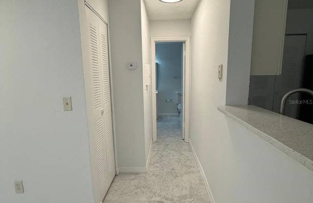 1089 S HIAWASSEE ROAD