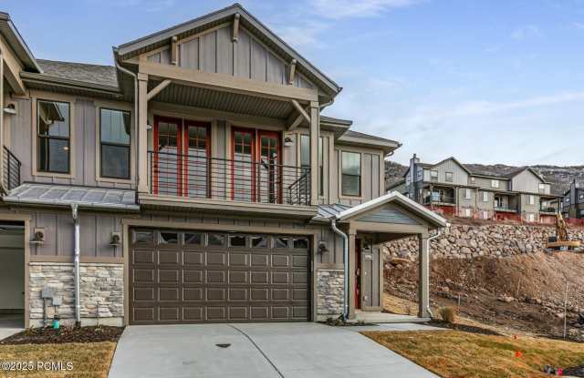 Photo of 5996 N Fairview Drive