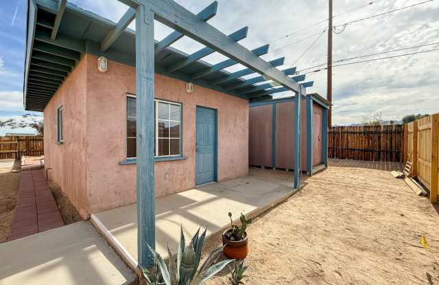 29 Palms home in desired Indian Cove neighborhood