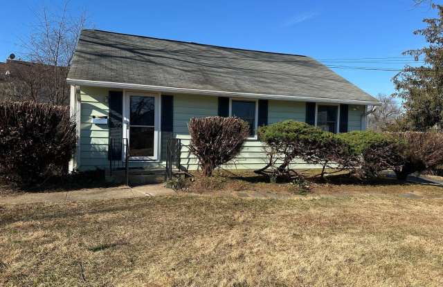 Photo of 7600 LISLE Avenue