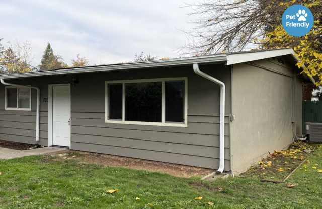 Photo of 723 SW Bridge St